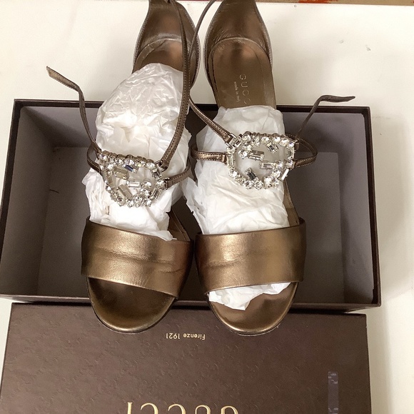 Authentic Gucci Sandals - Picture 1 of 4